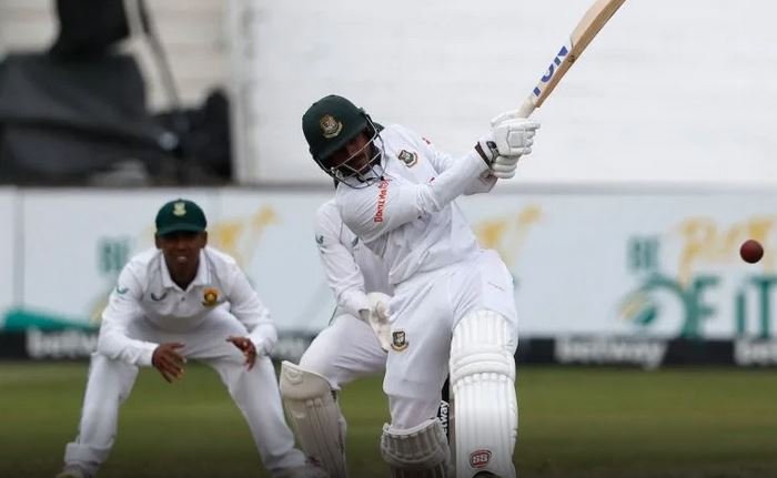 Terrific Joy lifts Bangladesh to 183-5 at lunch on day 3