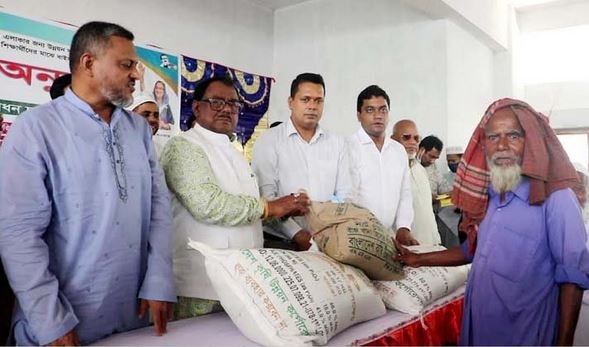 Govt gives fertilizer at subsidized rate amid global price hike: Sadhan
