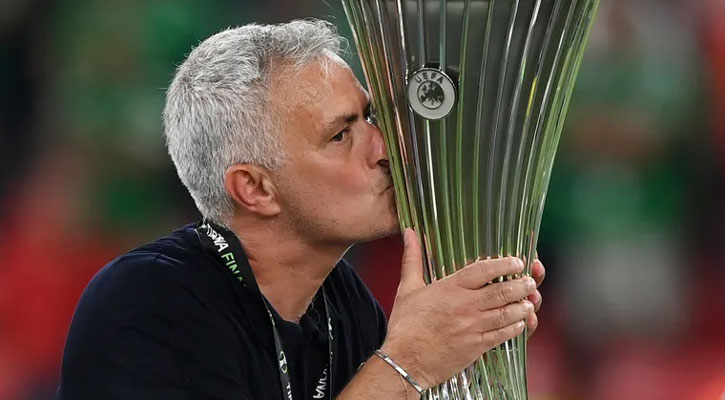 Serial winner Jose Mourinho bring Roma to life