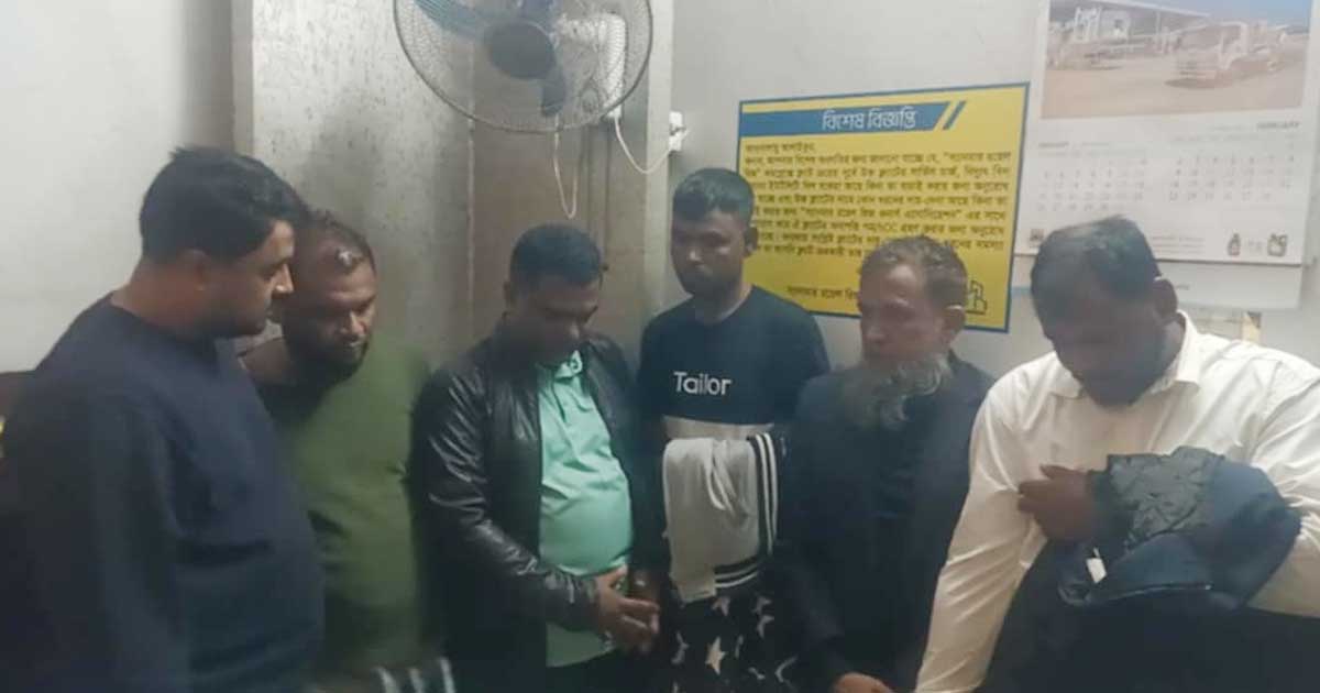 Attempted Robbery at Former MD of Jamuna Oil Company's House by Posing as Detectives, 12 Arrested