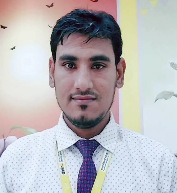 Yar Khan Wants to Live