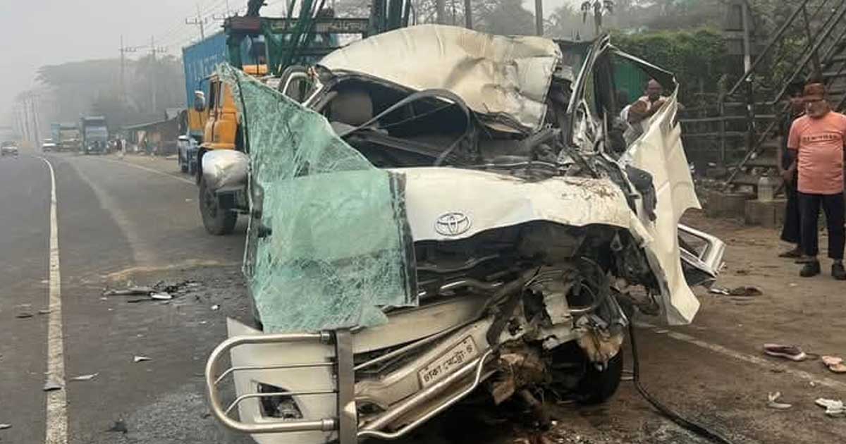 Two Killed in Collision Between Microbus and Truck in Sitakunda