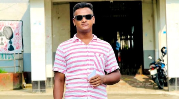 Jamalpur Chhatra Dal leader expelled for giving status against party program.