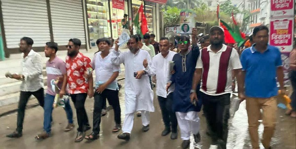 l BNP leaflet distribution program in Tongi to implement BNP's 31-point program