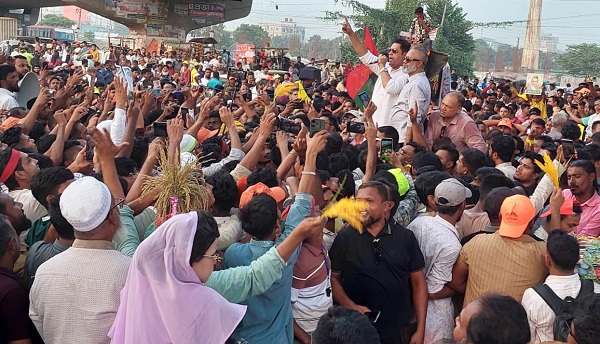 Discussion meeting in Rupganj on National Revolution and Solidarity Day: Procession with elephants and horse-drawn carriages